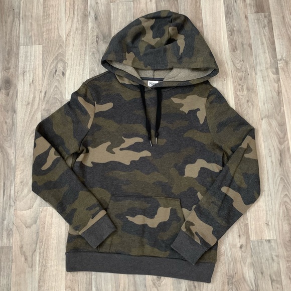 PINK Victoria's Secret Tops - Victoria’s Secret PINK Camo Fleece Pullover Hoodie Size Small